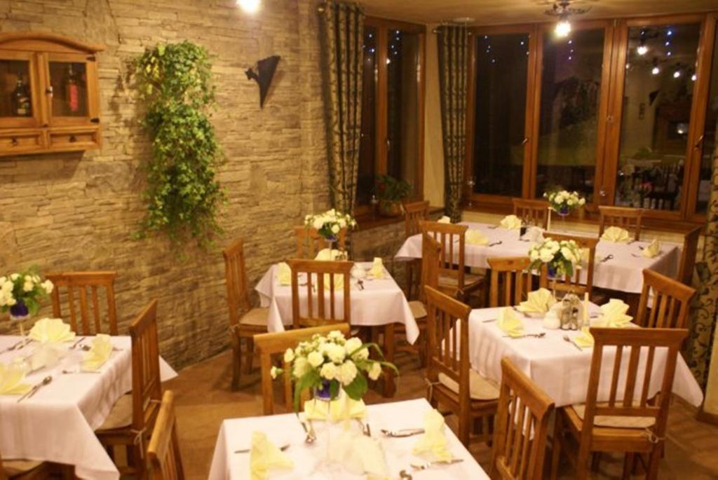 Hotel Dwor Karolowka Zakopane Buitenkant foto