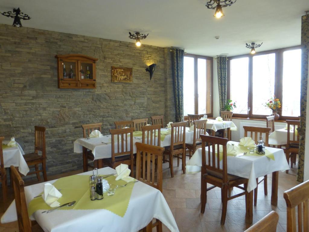 Hotel Dwor Karolowka Zakopane Buitenkant foto