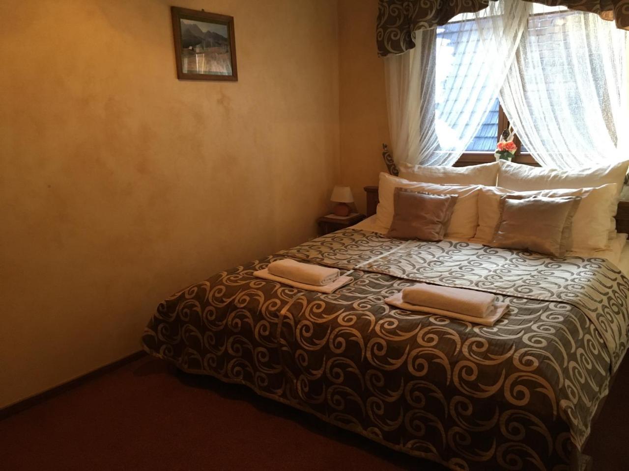 Hotel Dwor Karolowka Zakopane Buitenkant foto
